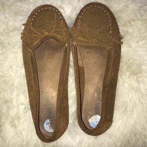 Cute “Pochantas” moccasins!